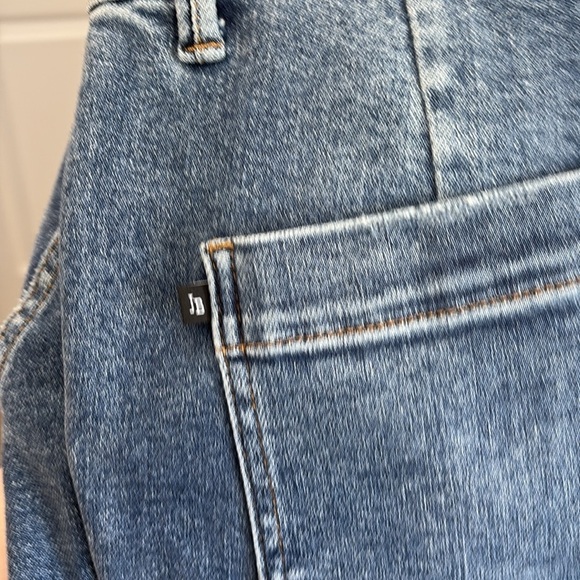 NWOT- JUDY BLUE CUFFED DENIM JOGGERS - Size 25 - Picture 10 of 11